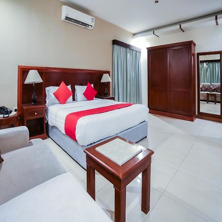 Night Inn Hotel Αλ Κομπάρ Εξωτερικό φωτογραφία