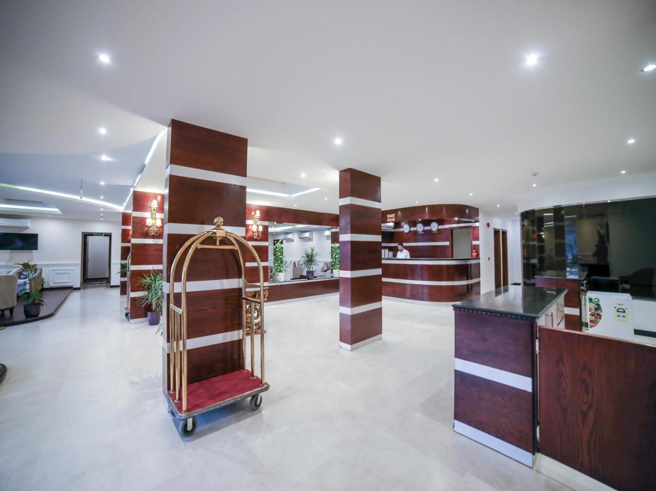 Night Inn Hotel Αλ Κομπάρ Εξωτερικό φωτογραφία