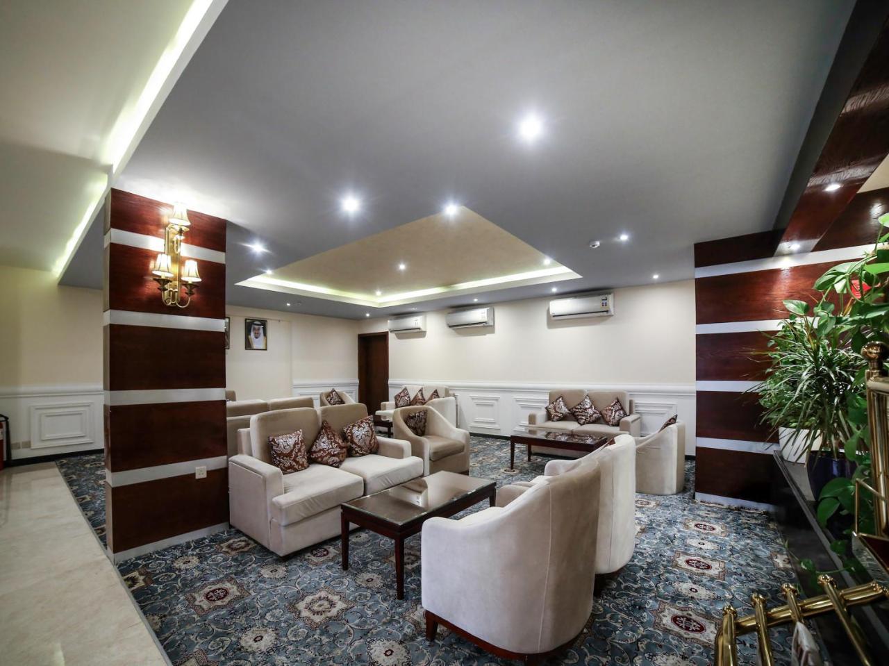 Night Inn Hotel Αλ Κομπάρ Εξωτερικό φωτογραφία