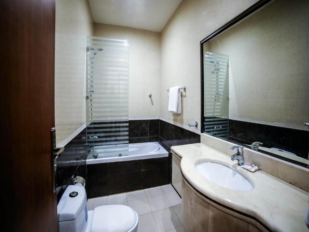 Night Inn Hotel Αλ Κομπάρ Εξωτερικό φωτογραφία